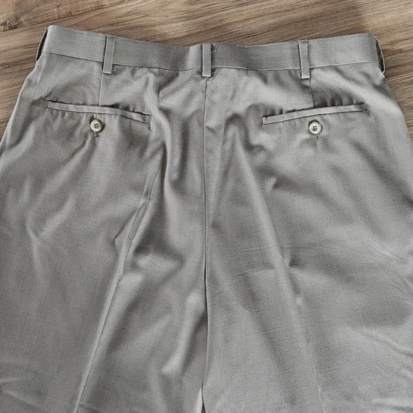 EUC Men's Khaki Dress Pants - Picture 7 of 7